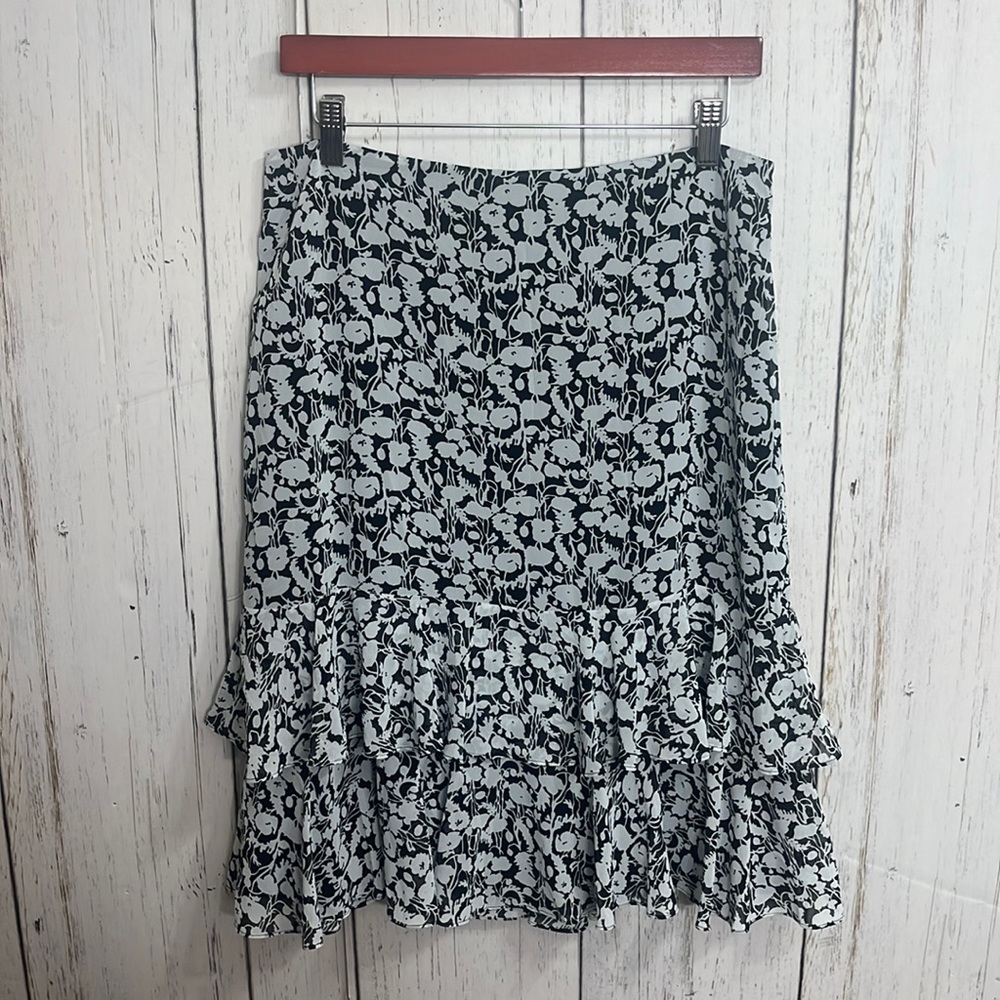 NWT Ann Taylor Ruffle Tier Floral Skirt Size 10